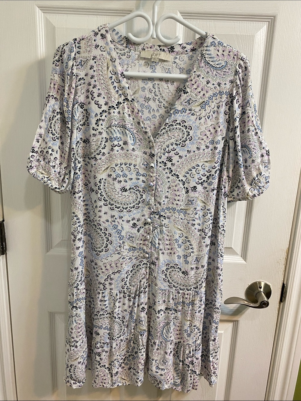 Loft Puff Sleeve Short Summer Swing Dress White Blue Mauve Paisley Floral Medium